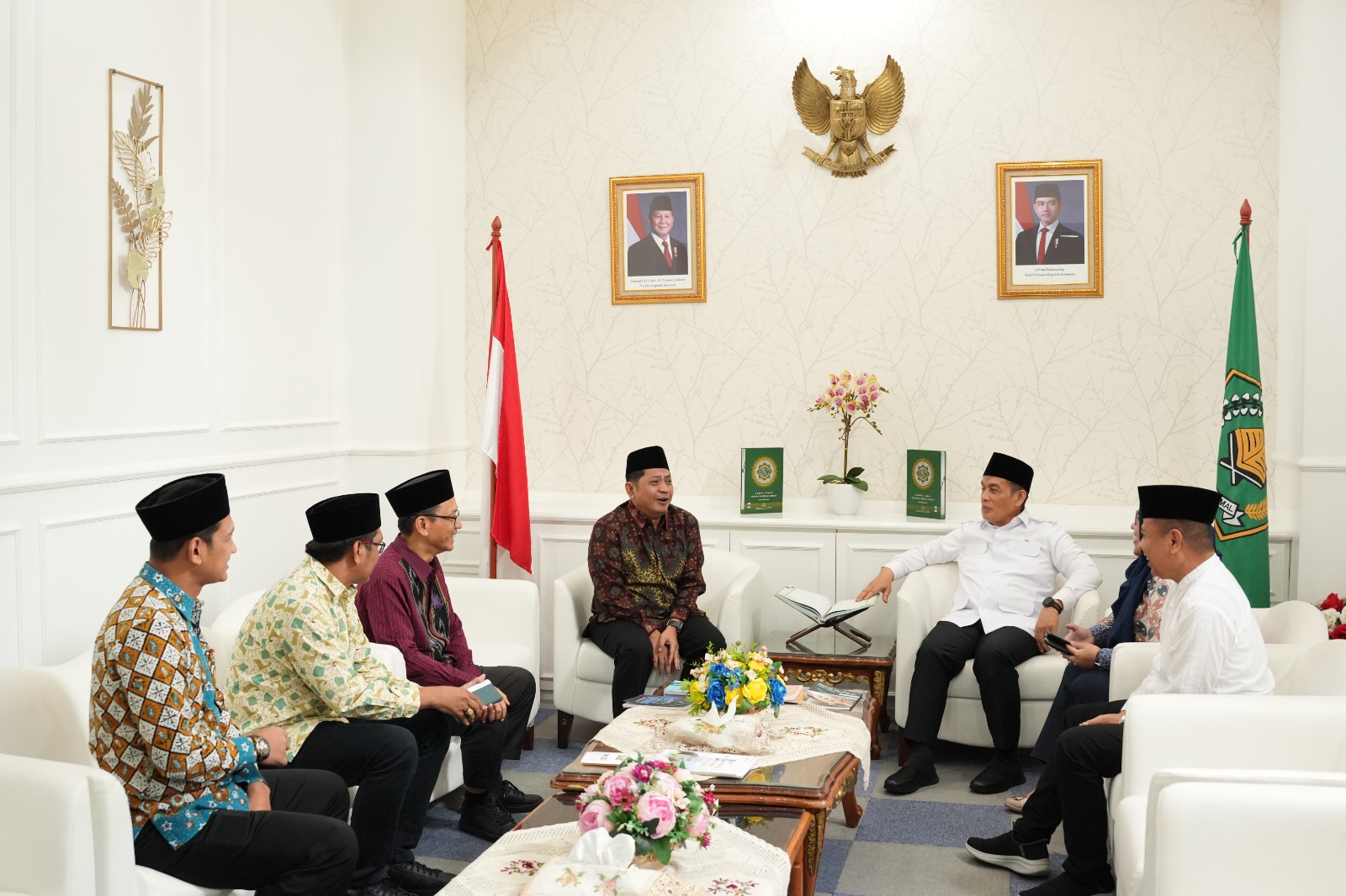 Sambil Terisak, Wamenag Romo Syafi’i Ingin Perbanyak Pengajar Al-Qur’an Isyarat